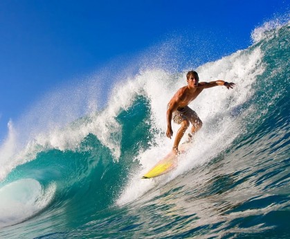 开云体育app-班凯罗之夜，当F1争冠的轰鸣，遇见篮球场上的心跳