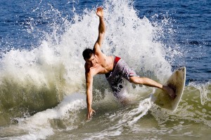 开云APP-本泽马德比封神夜，莱比锡红牛的铁血启示录