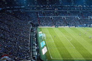 开云体育中国-冰岛硬仗取胜尼日利亚，当维京战吼淹没非洲雄鹰，库尔图瓦在年度焦点之战接管比赛