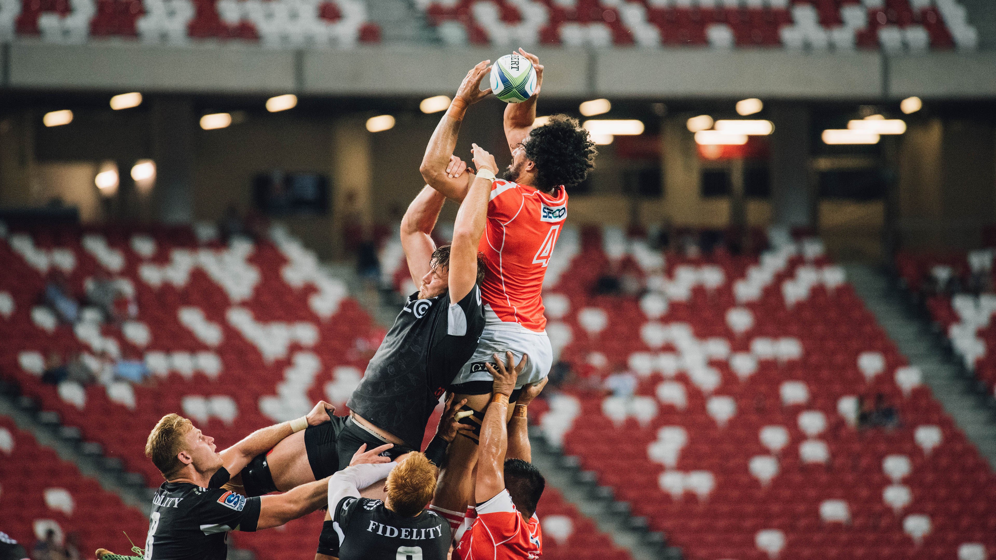 猛龙对阵掘金，保罗连续得分拉开差距，掌控比赛的艺术