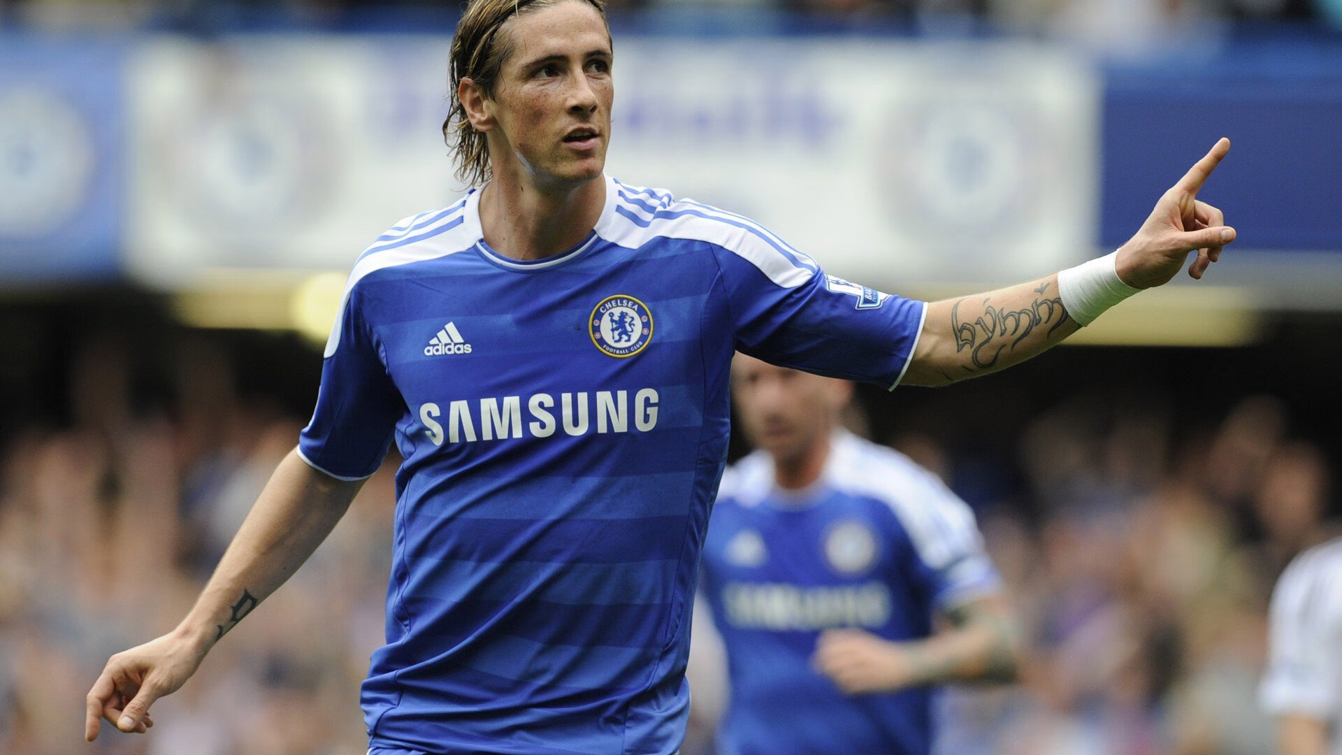 爵士最后时刻击败深圳队，武切维奇在F1赛道接管比赛，当体育的戏剧性跨越时空边界