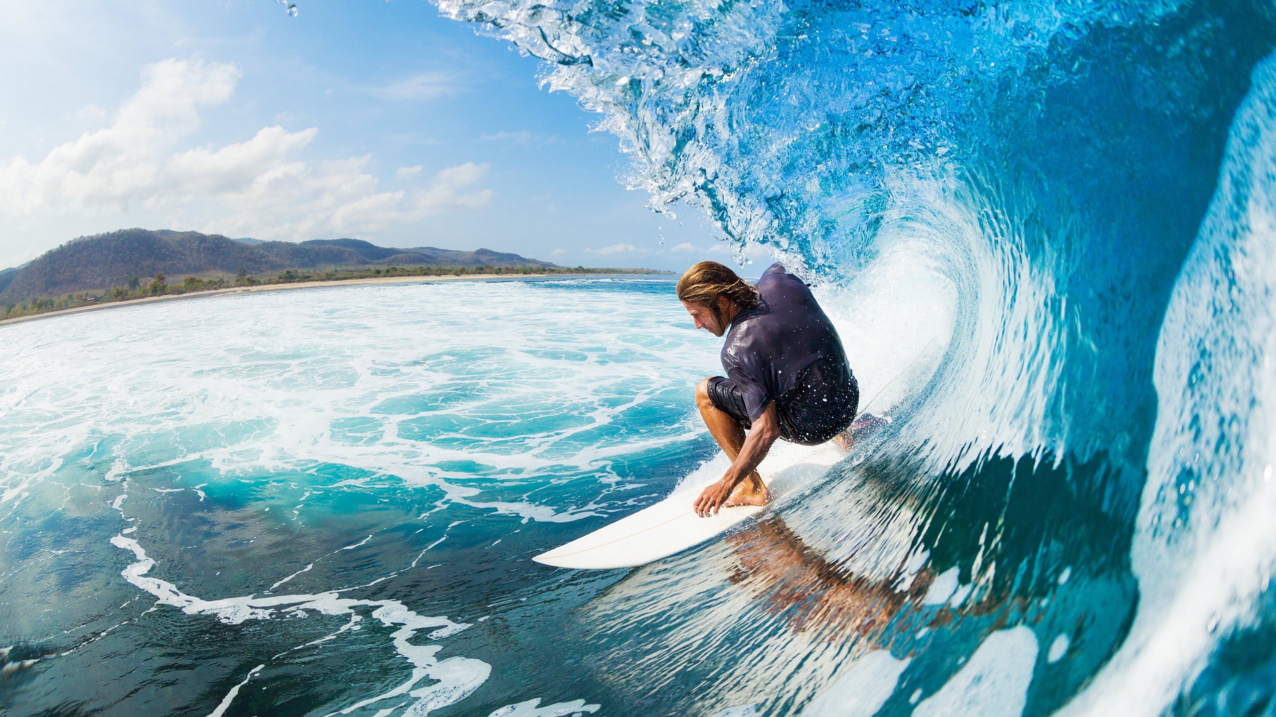 德甲争冠战与绿军血拼，体育史诗中的宿命对决与城市荣耀