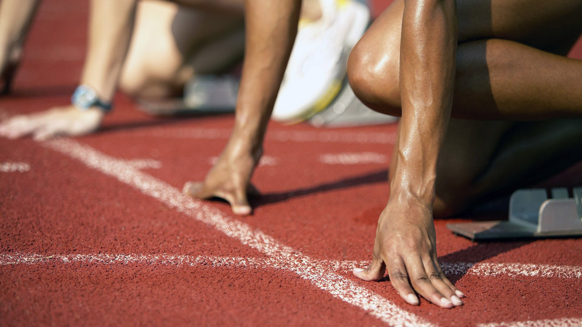 霍勒迪爆发，热火强行终结上海队，一场比赛与一个时代的隐喻